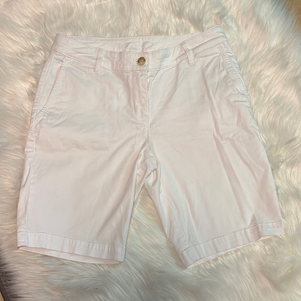 Tommy Bahama White Women's Bermudas